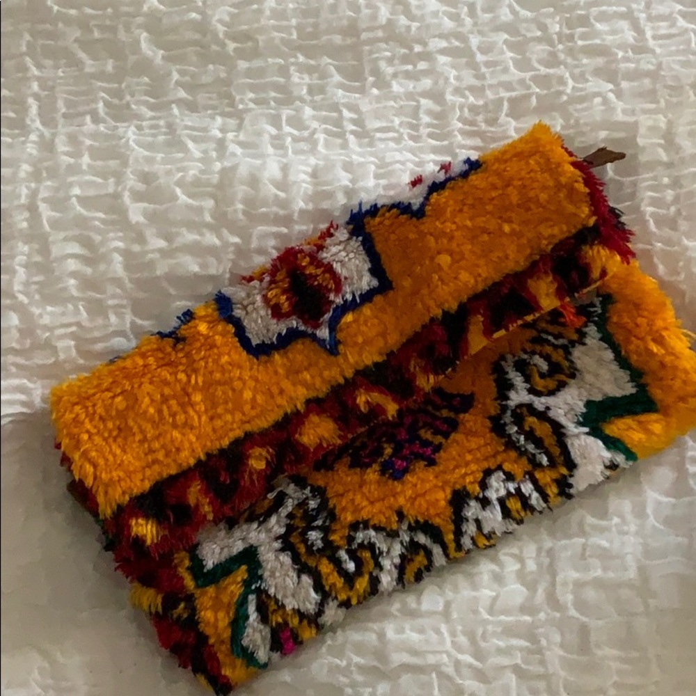 MOROCCAN CLUTCH